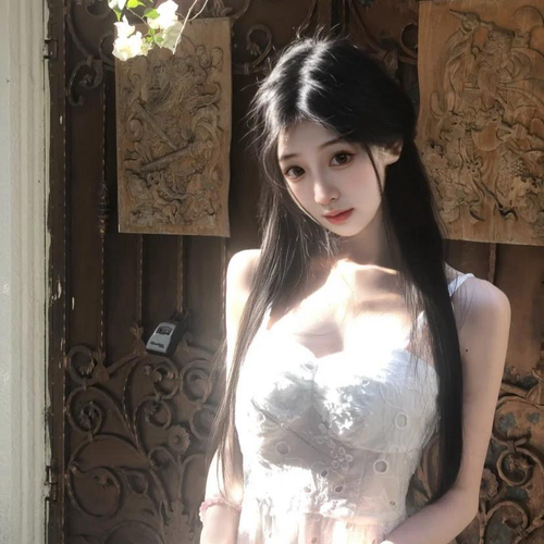 美/•᷅•᷄୭